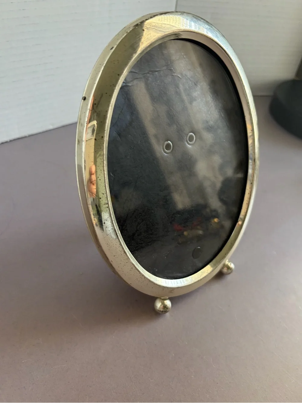 Vintage Round Silver Frame Photo Stand - Black Insert